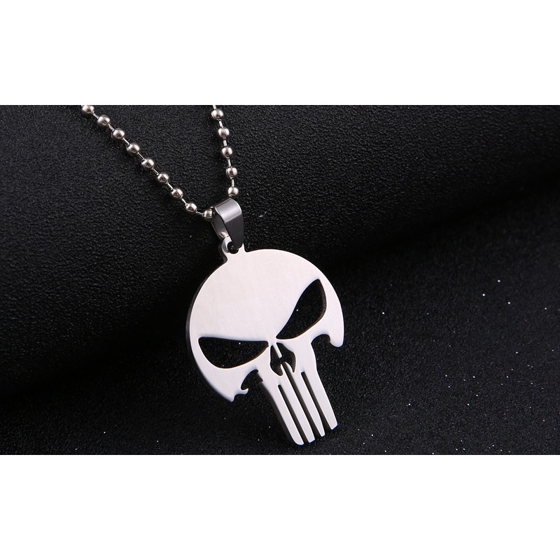 T2 Kalung Stainless Steel Untuk Pria Kepribadian Pahlawan Liontin Tengkorak Film Keliling Fashion Baru