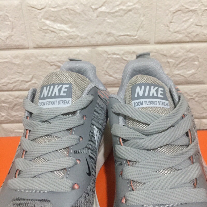 zoom flyknit streak
