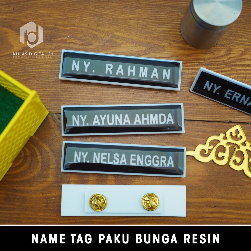 

Papan Nama Dada Name Tag Akrilik Paku Bunga Resin [Minimal 3 Pcs]