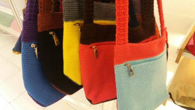 tas rajut dowa garini