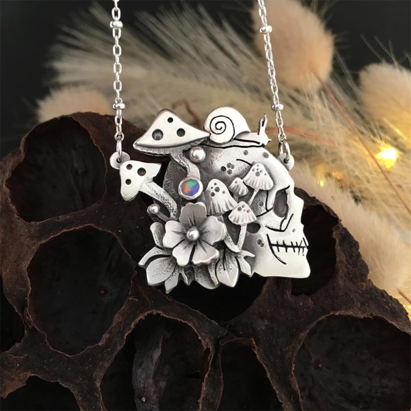 Kalung Liontin Tengkorak Bahan 925 Silver Gaya Retro Hip Hop Untuk Pria