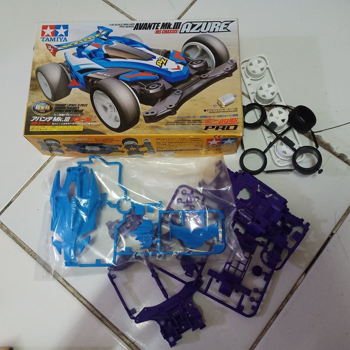 Tamiya Mini 4WD Avante MKIII Azure Colour Chasis