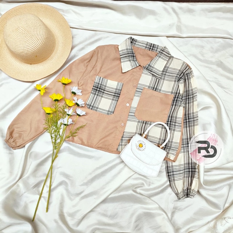 RD FASHION Mika Crop Top / KEMEJA CROP / kemeja TWO TONE / TARTAN KEMEJA CROP / TARTAN CROP-KOTAK BESAR CREM
