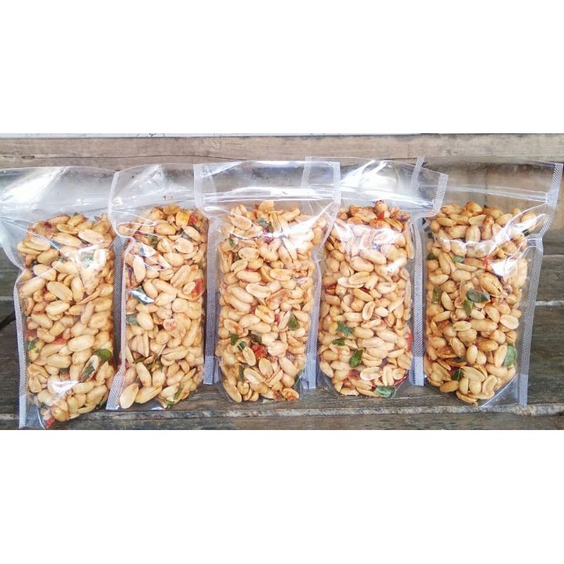 

Kacang pedas manis 500 gr