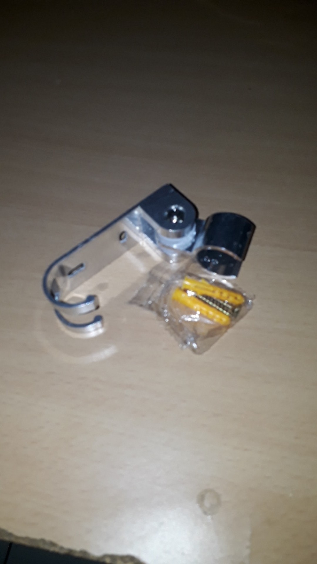 Hanger Shower Dudukan Cantolan Shower Mandi Toilet Gantungan Holder