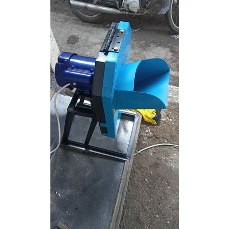 mesin cacah rumput (tanpa dinamo penggerak)