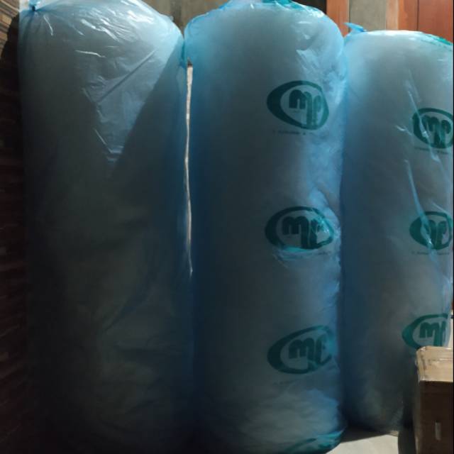 

BUBLE WRAP KHUSUS GOSEND PEMBELIAN MIN 5 METER LEBAR 125CM