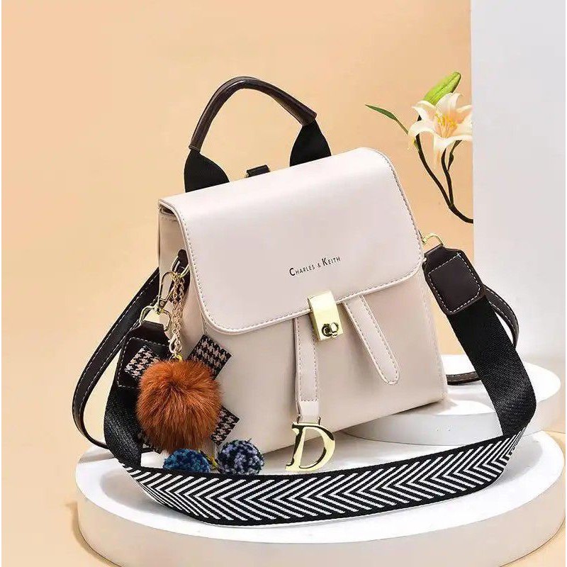

Kode : ELJ 6094IDR : 154 rbBahan : Kulit PUukuran: 24 x 21 x 10 cm
