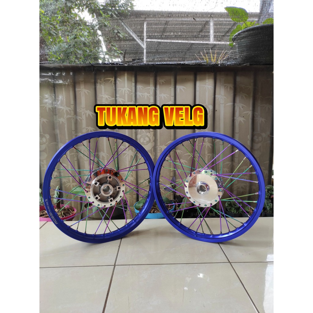 Velg paketan Vixion new atau Vixion old ring 17 jari jari
