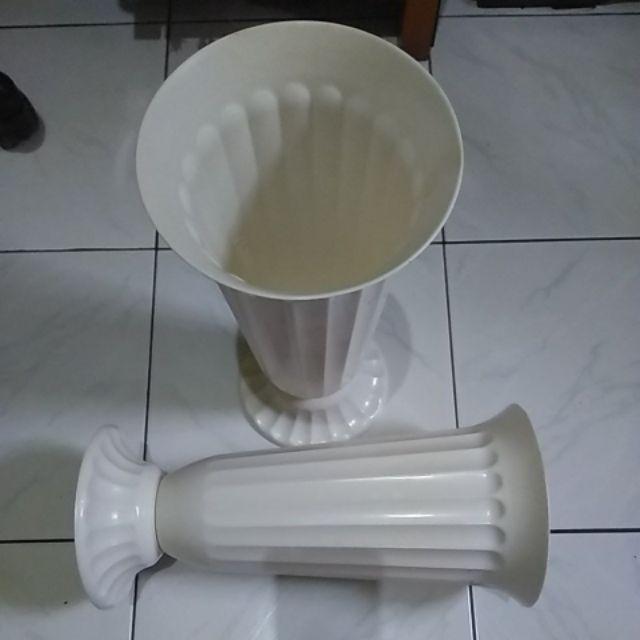 Vas Piala Ukuran Sedang Tinggi 33 Cm