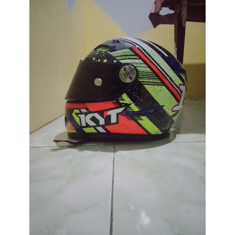 HELM KYT C5 RACE