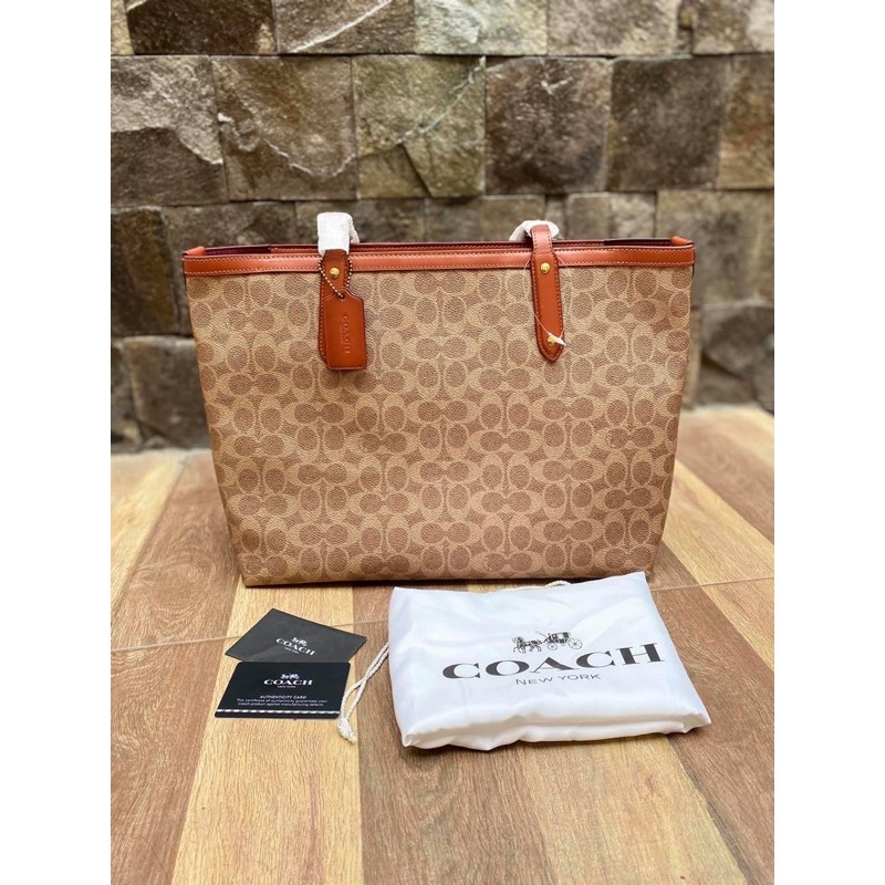 Tas Coach Totebag central zip butik