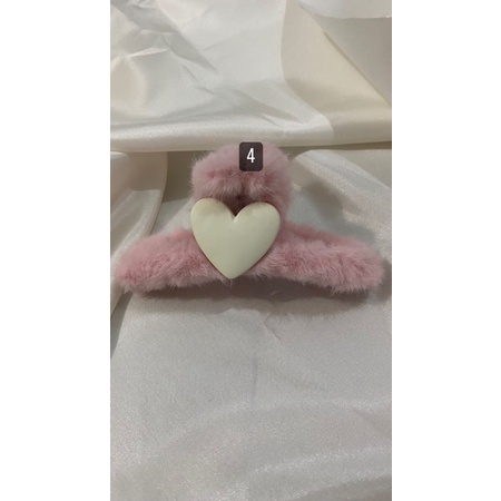 JEPITAN RAMBUT Bulu KOREA / JEPIT KOREA CLASSIC / Pin rambut Premium Korean hair Claw /Jedai Rambut / Hair Clip Wanita