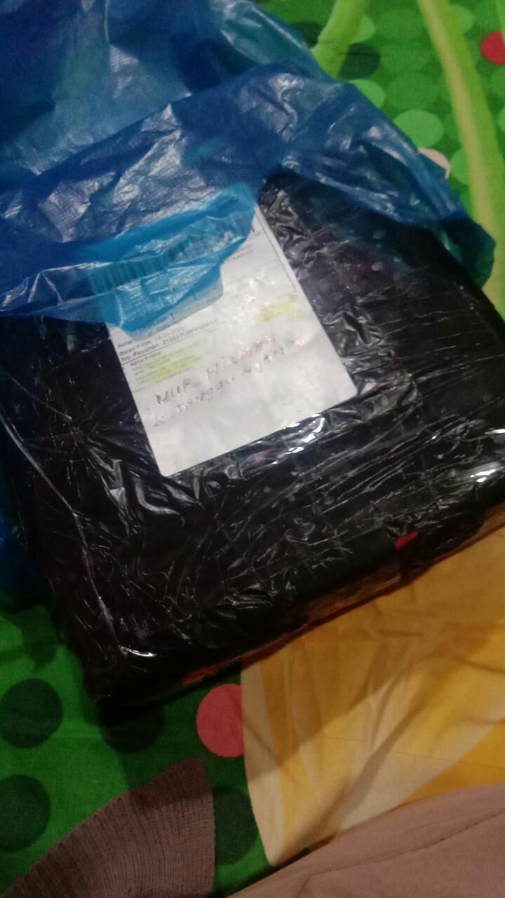 Ww Jasa Bungkus Kado Untuk Sprei / Bed Cover