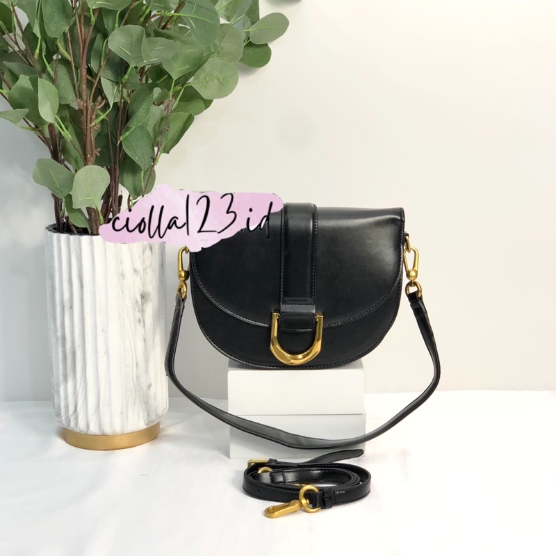 Tas Wanita Selempang CK Saddle Gabine - Top Handle Bag
