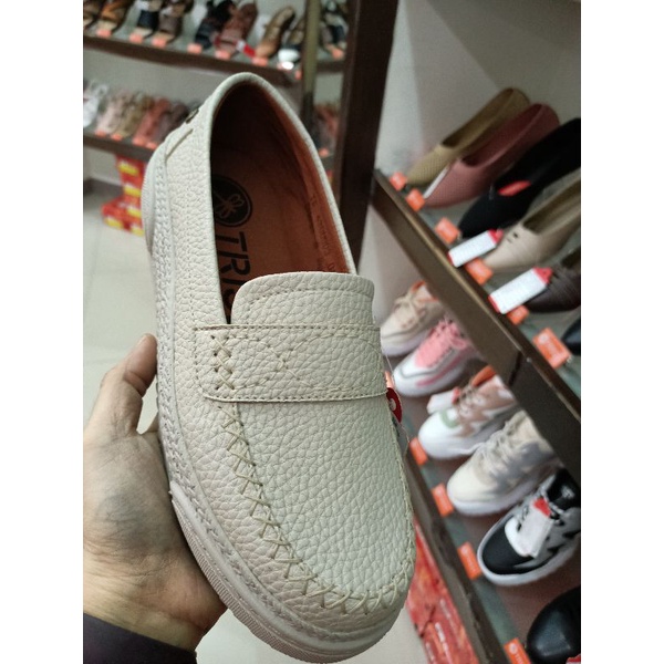 Sale sepatu slip on  ori triset branded murah
