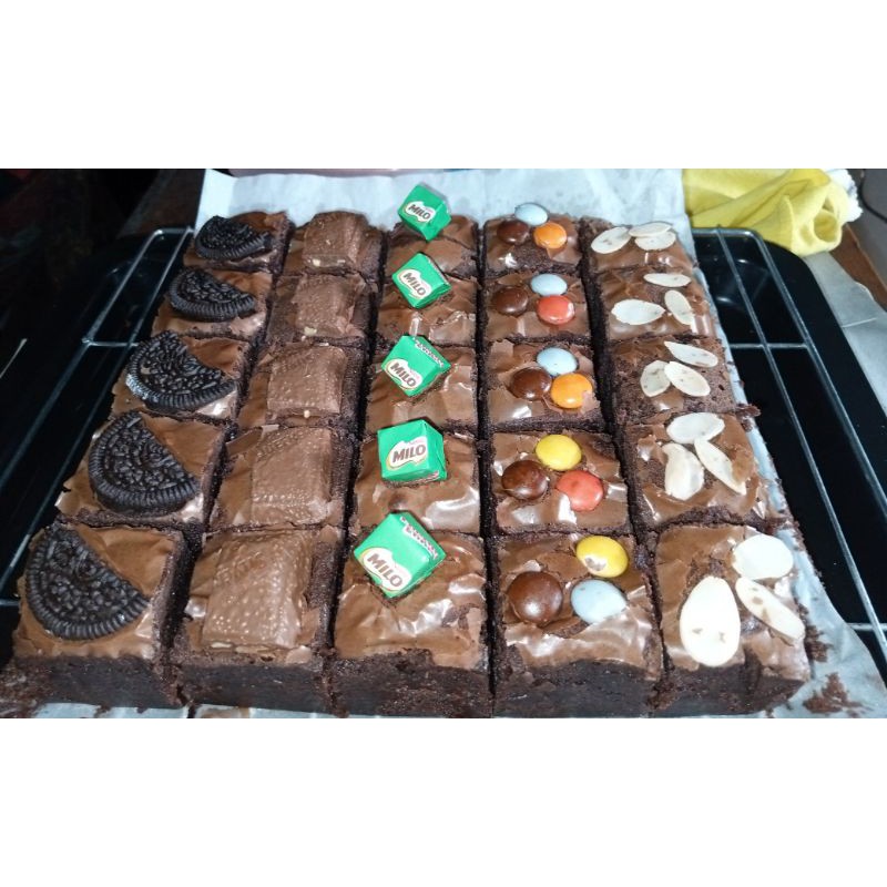 

Fudgy Brownies Sekat Premium