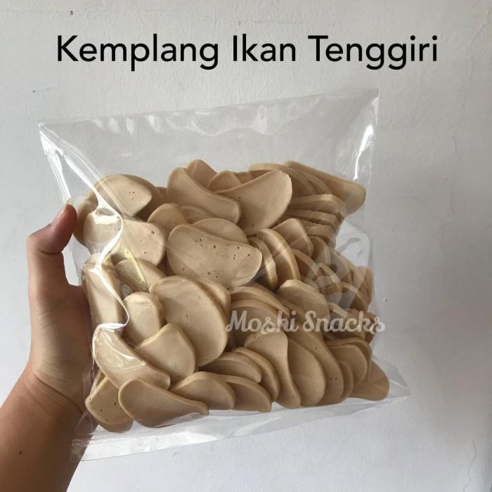 

KERUPUK KEMPLANG MENTAH IKAN TENGGIRI (BULAT BESAR) 500GR ASLI BANGKA