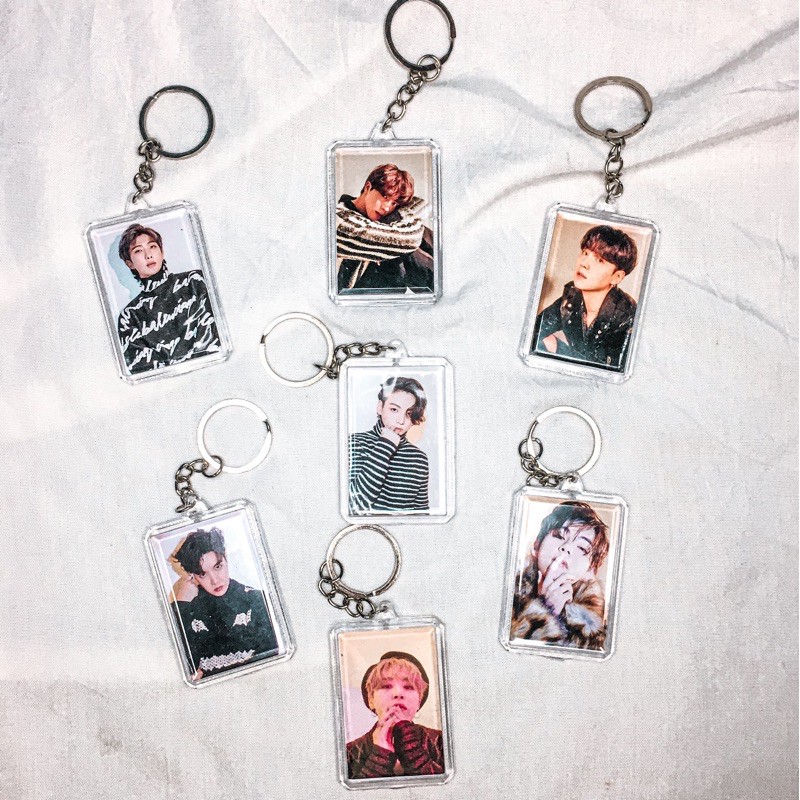 [kstuffind] BTS MAGAZINE GANTUNGAN KUNCI ACRYLIC BTS MAGAZINE GANCI AKRILIK KEYCHAIN MURAH