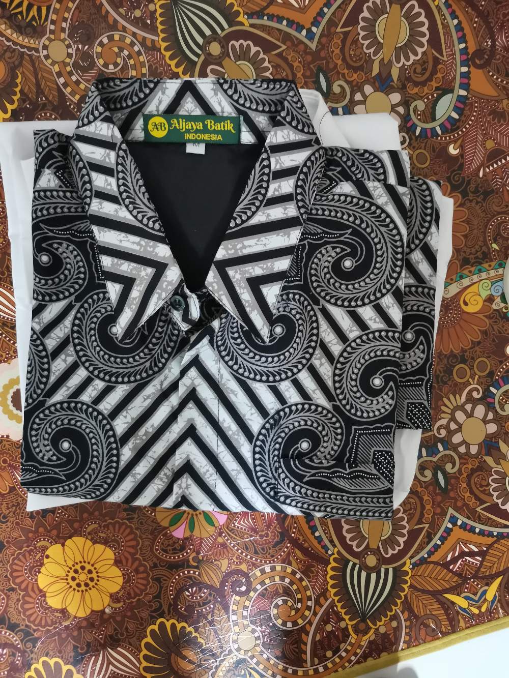 Mustika Lawasan Kemeja Batik Pria Full Furing Bahan Katun Sragenan