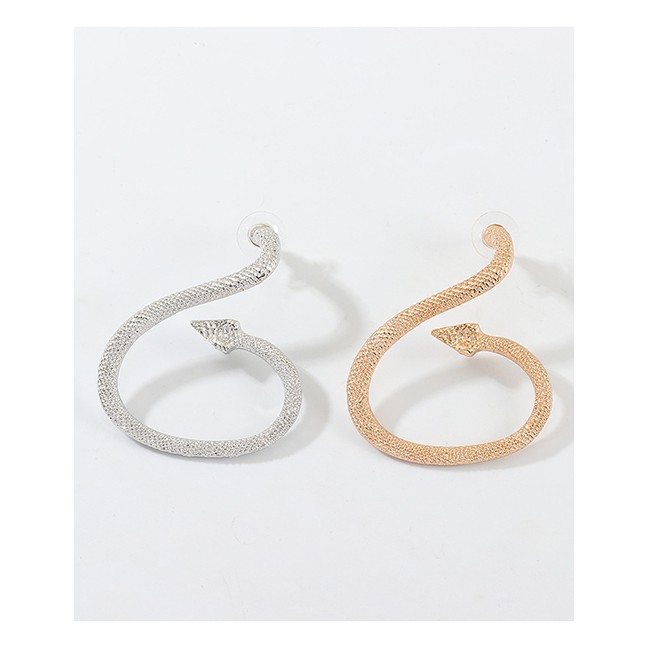 LRC Anting Tusuk Fashion Serpentine Earrings D46778