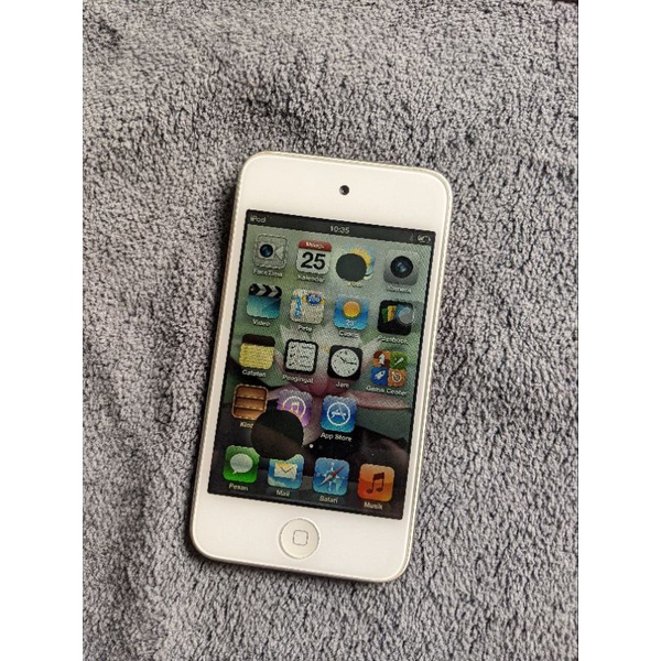 IPOD touch 4  8Gb second part original dan orisinil