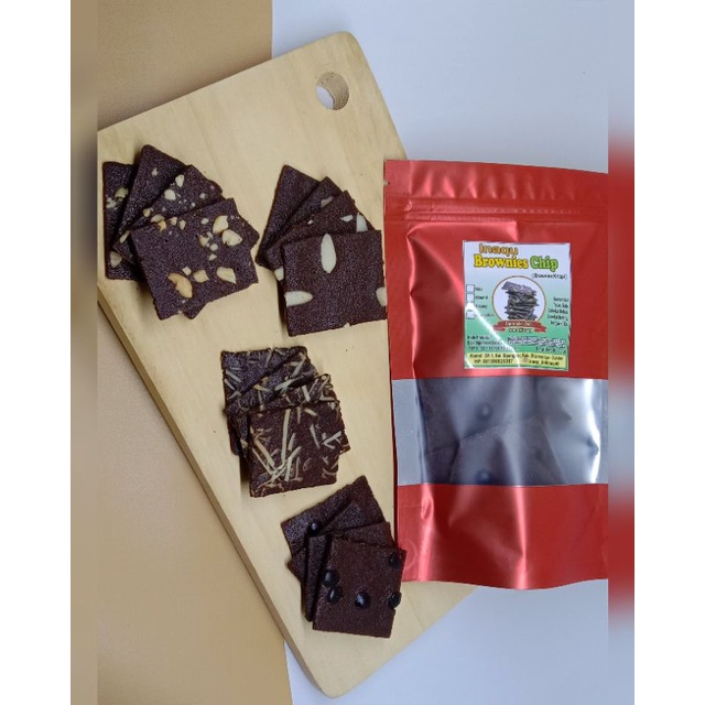 

keripik brownies / inaqu brownies chip / brownies krispi / bronis kering / crispy (60 gram)