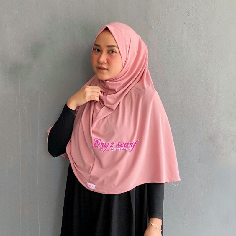 Bergo Shalwa Hijab Citra Kirana Jilbab Sport Instan Jersey Murah Kerudung Harian by Eryzscarf-Nude
