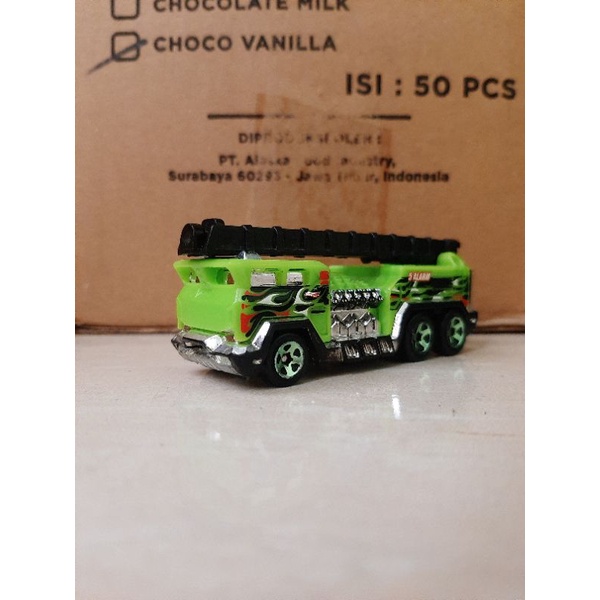 hotwheels 5 alarm