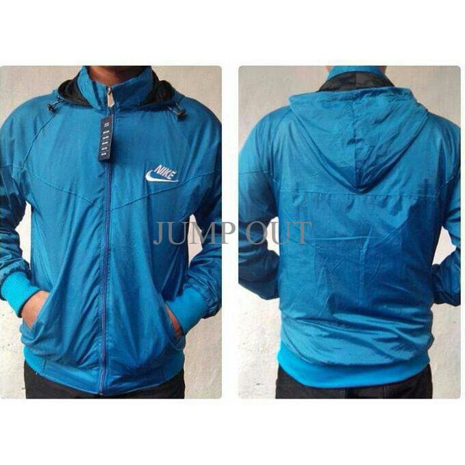 Jaket Parasut Nike Windrunner Windbreaker Bisa Waterproof Baby Blue
