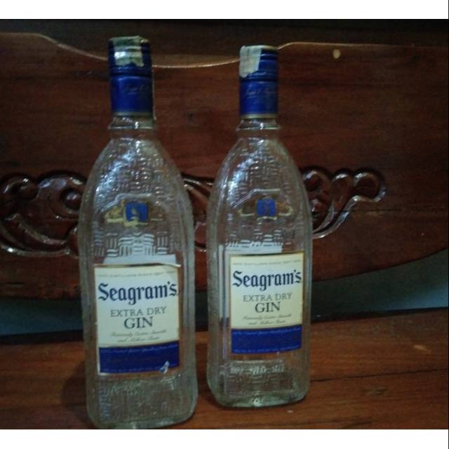 Botol bekas miraa wisky seagram label kurang oke 2 buah