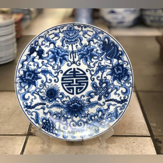 Piring keramik putih biru banyak macam/ Pajangan piring keramik/ Piring keramik Import