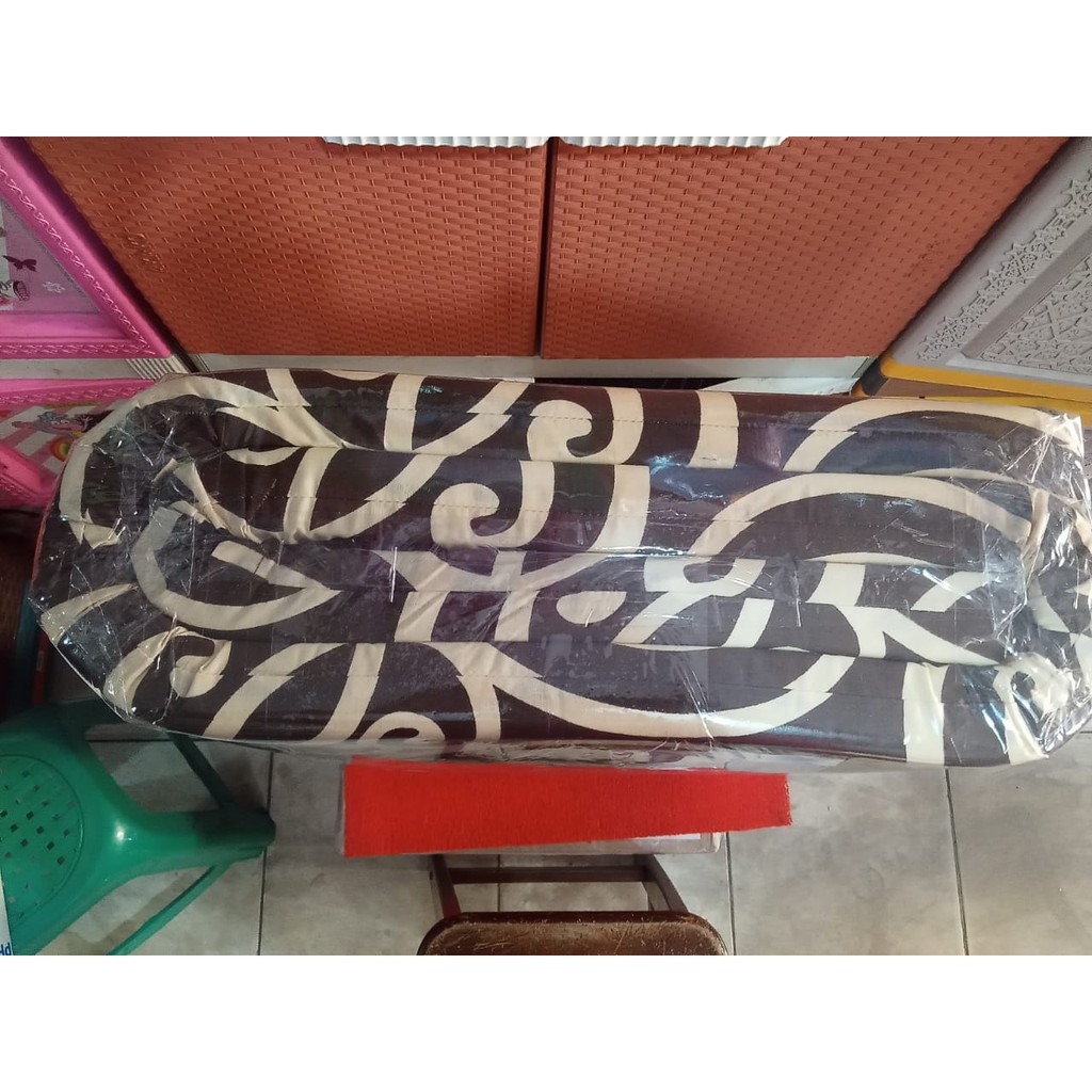 KASUR LIPAT MEDIUM INTERNASIONAL (200 X 90 X 5 cm)