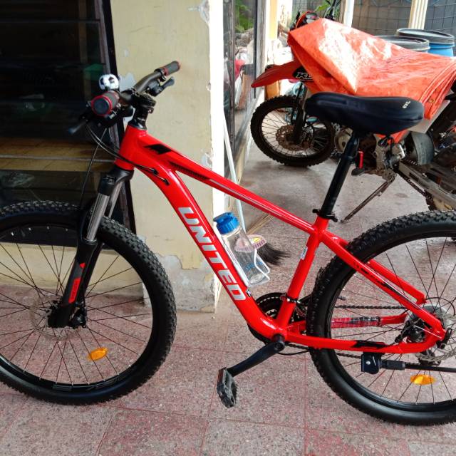 United monanza 4 2020