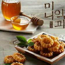 

korean sweet cake / chabsal mini yakwa 100gr