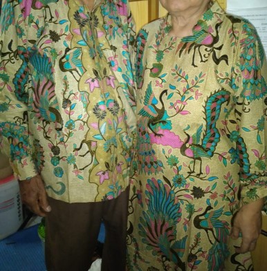 Batik Couple Keluarga - Sania Ruffle Ori Ndoro Jowi Dnt Sogan Motif Merak