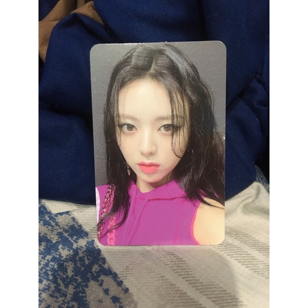 PHOTOCARD YUNA ITZY CRAZY IN LOVE JEWEL CASE PC