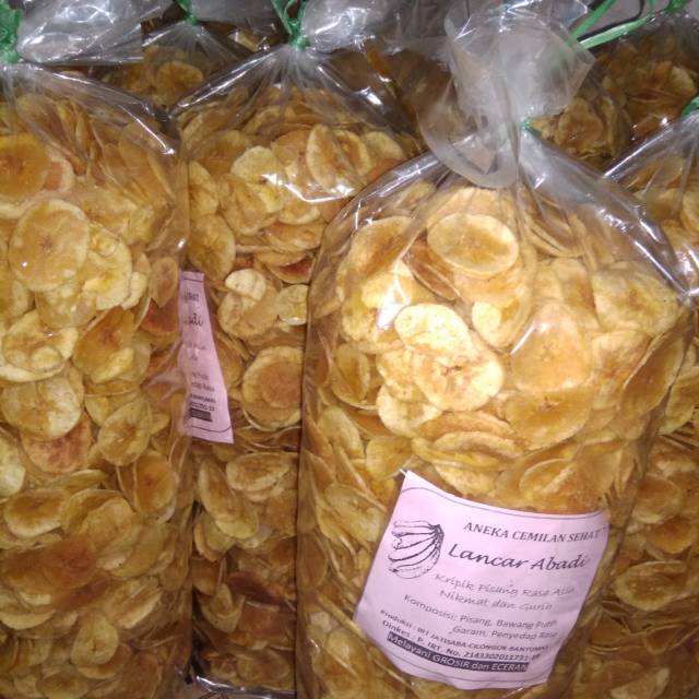 

Keripik pisang asin bulat dan panjang