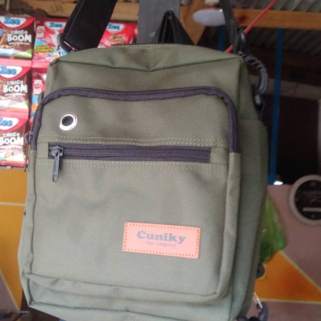 tas selempang cuniky