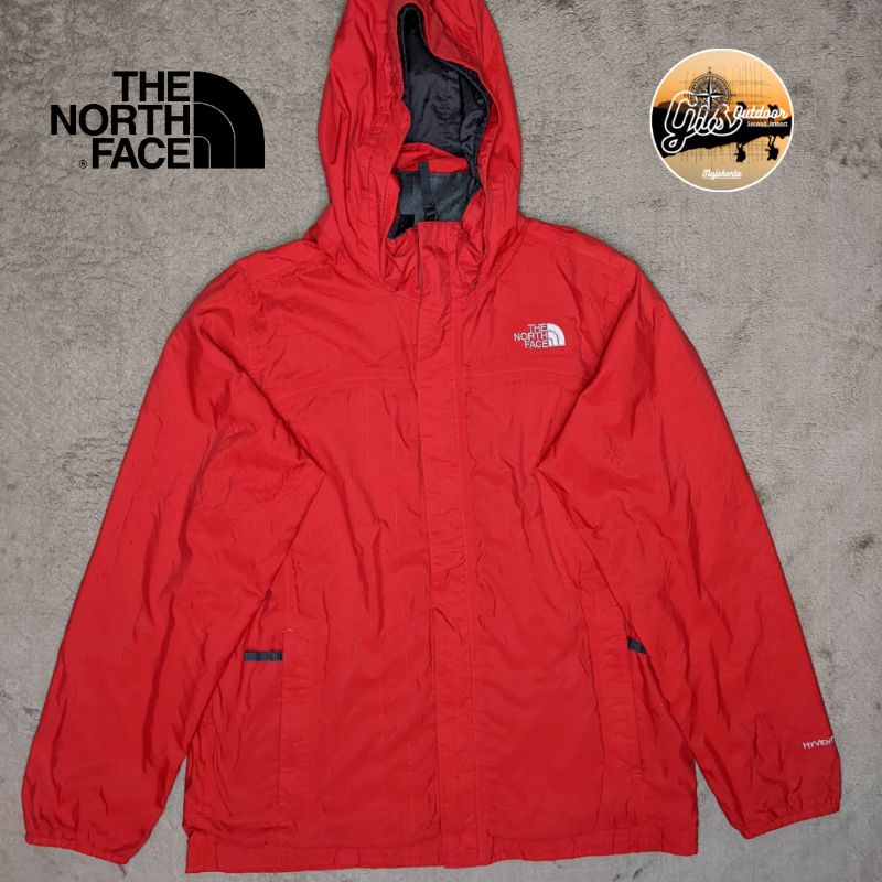 Jaket gunung THE NORTH FACE merah second hand original