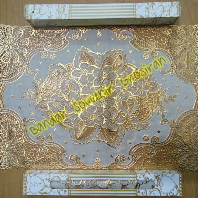Souvenir Taplak Meja Gold & Silver Kemasan Box