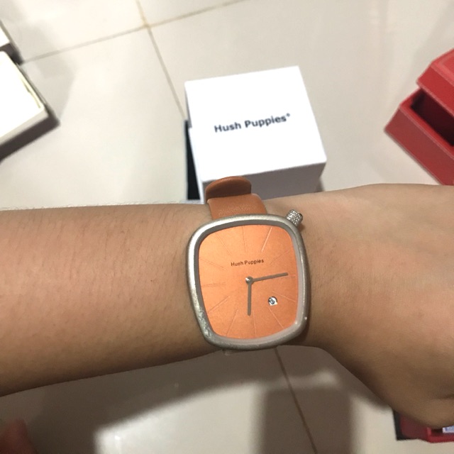 Preloved JAM TANGAN HUSH PUPPIES