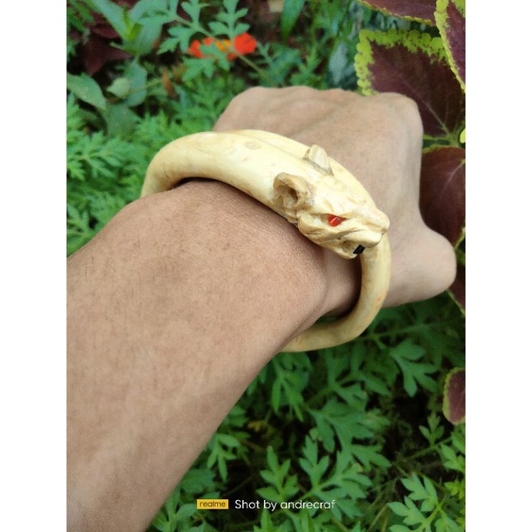 gelang akar Bahar putih ukir macan