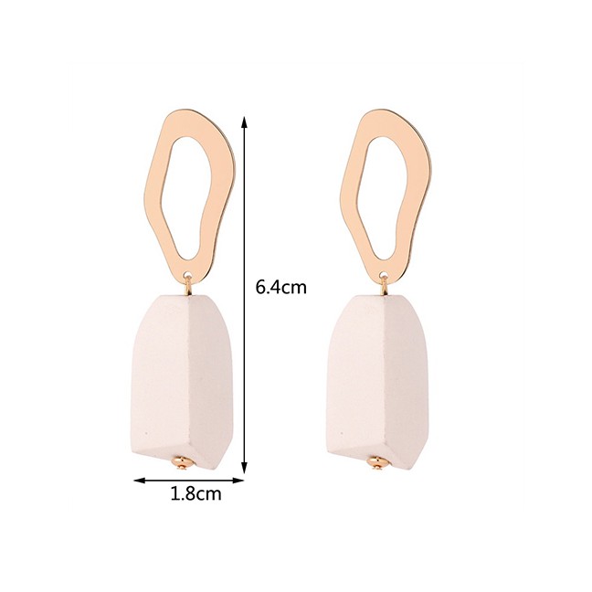 LRC Anting Tusuk Fashion Irregular Shape Decorated Earrings