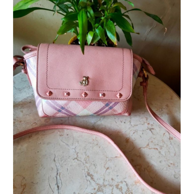 saya menjual tinie winie