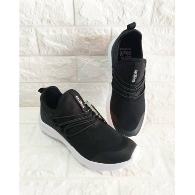 Sepatu Ardiles Lunaria