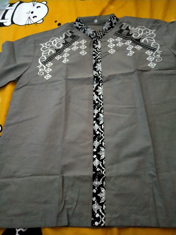 Hem Batik Pria Lengan Pendek Bisa Seragam