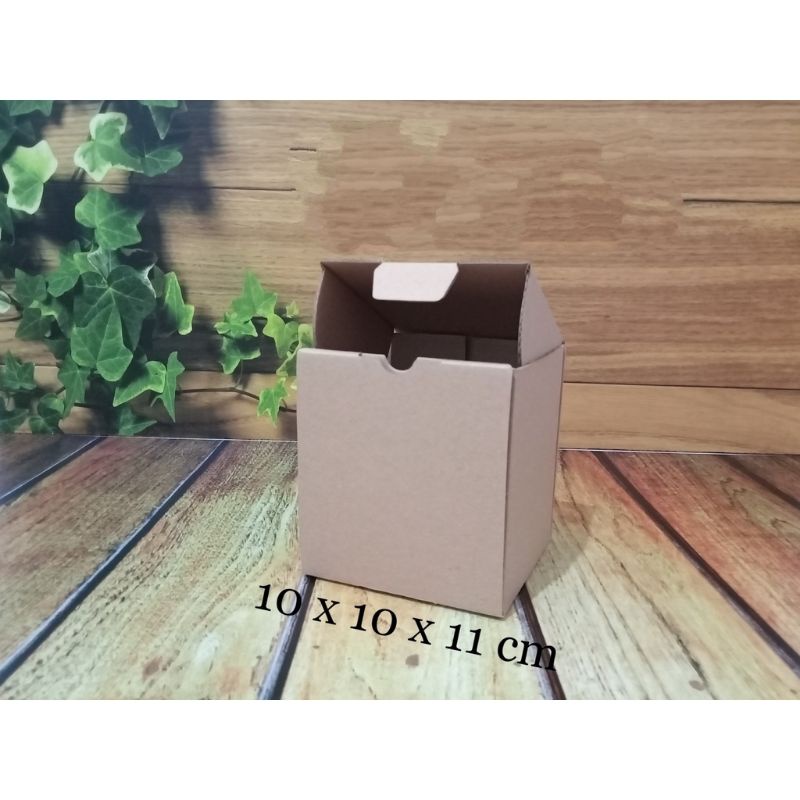

kotak/box 10x10x11cm die cut