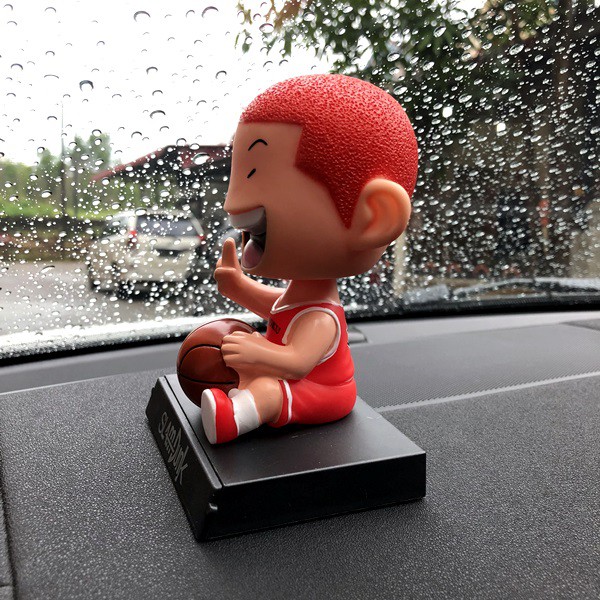 Boneka Figure Miniatur Pajangan Mobil Stand SLAM DUNK no.10 Hanamichi Sakuragi Goyang Shacking Head