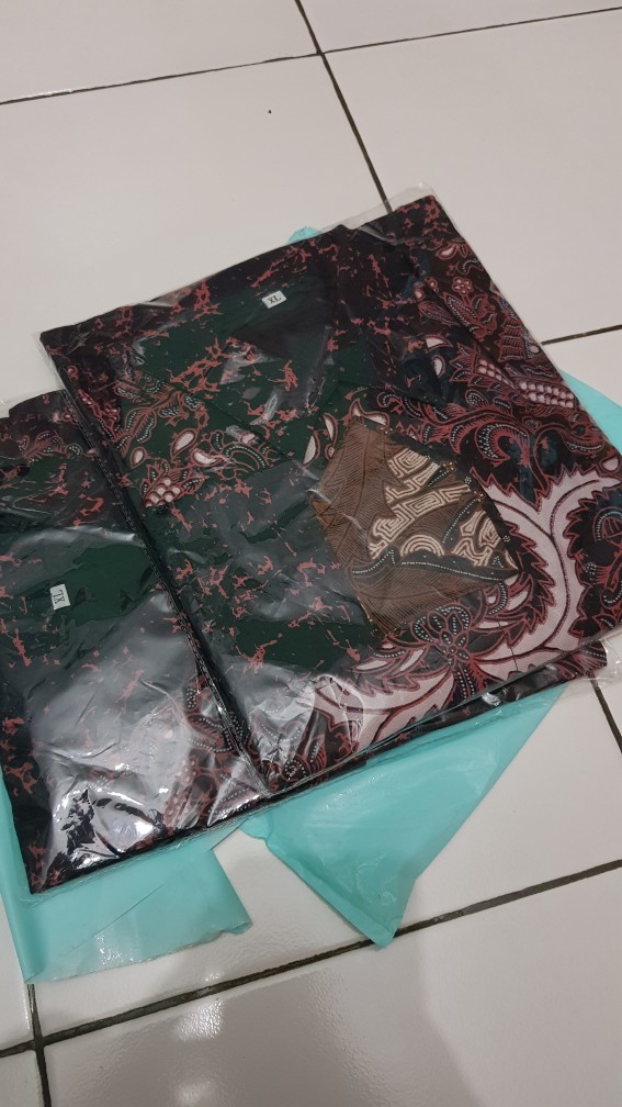 Kemeja Batik Pria Ginandra Ungu Full Furing Reguler Fit